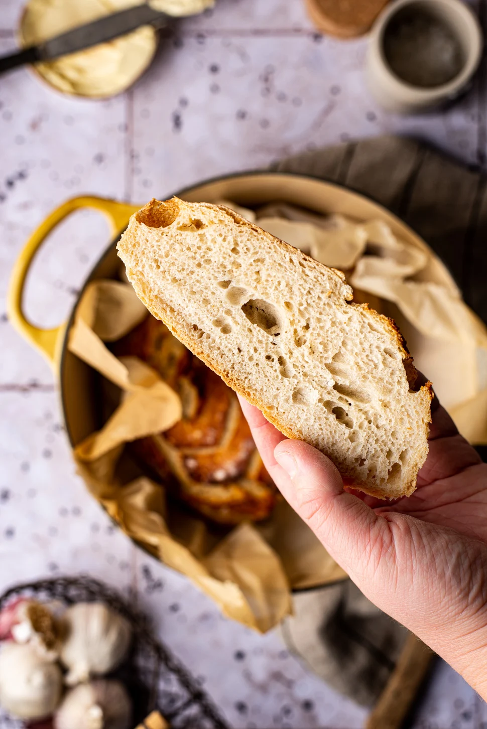 No knead bread met gepofte knoflook 2 No knead bread met gepofte knoflook