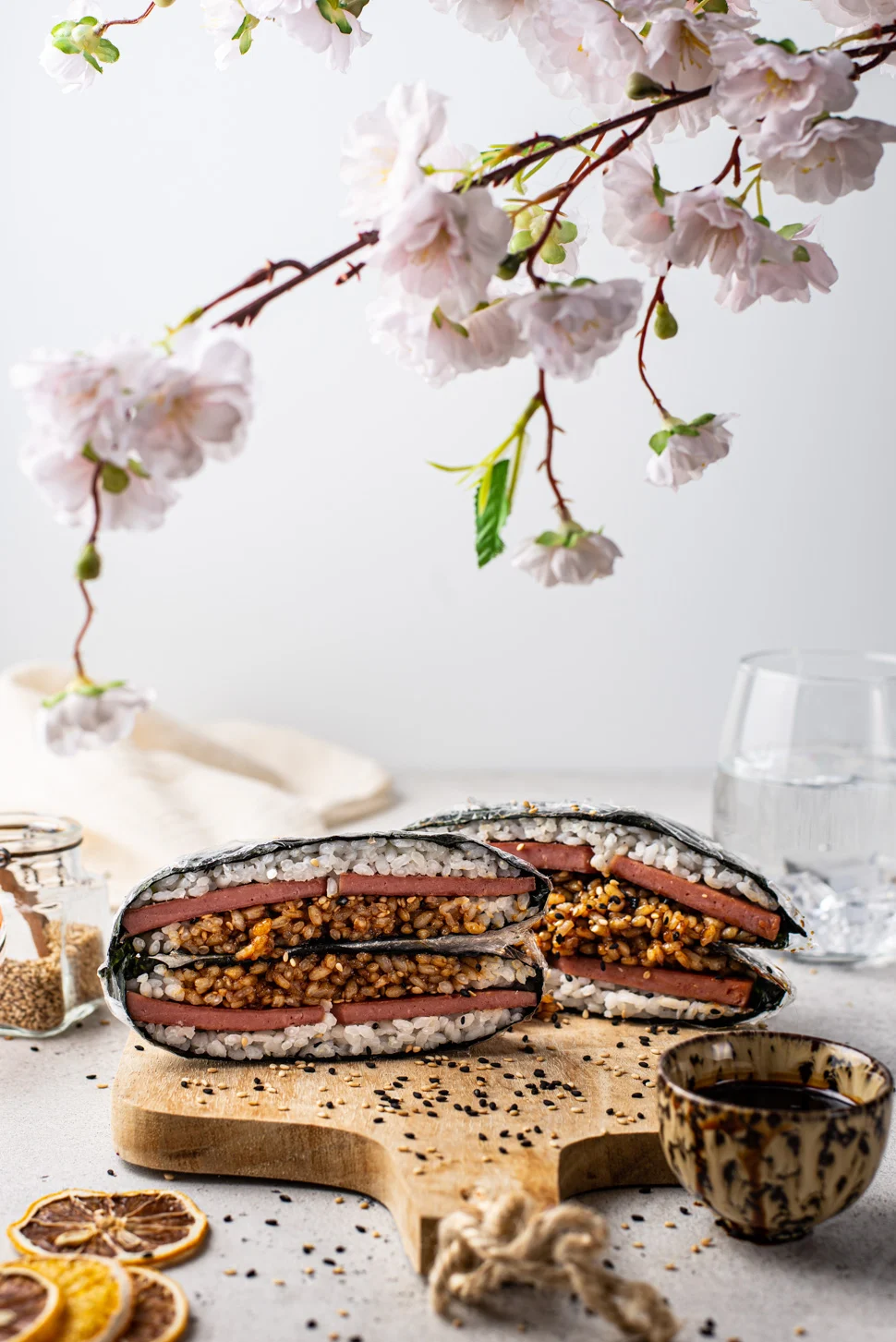 Sushi sandwich met gebakken Smac 1 sushi sandwich met gebakken smac