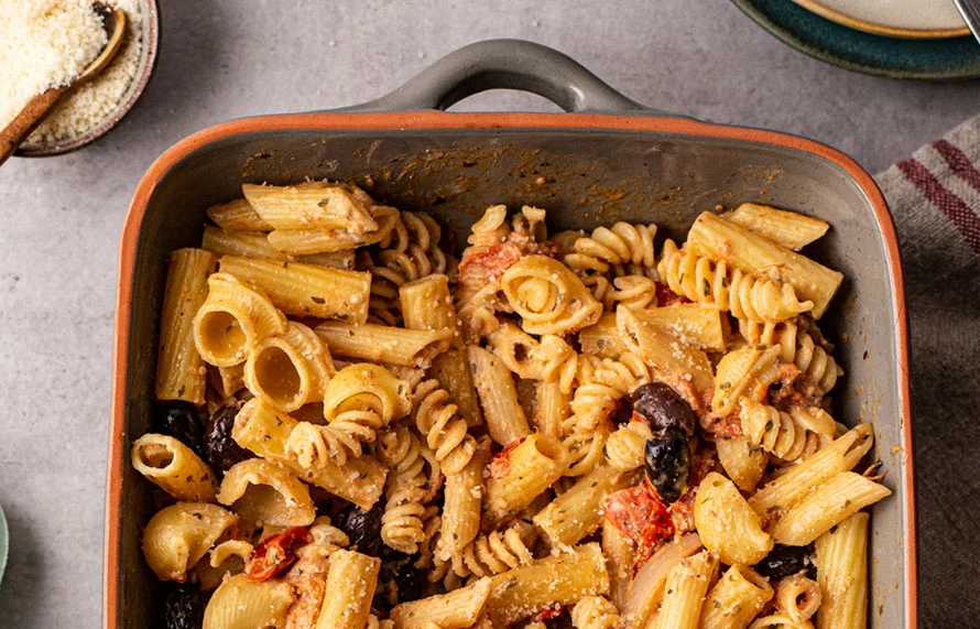 TikTok pasta met Boursin en kalamata olijven 2 TikTok pasta met boursin en kalamata olijven