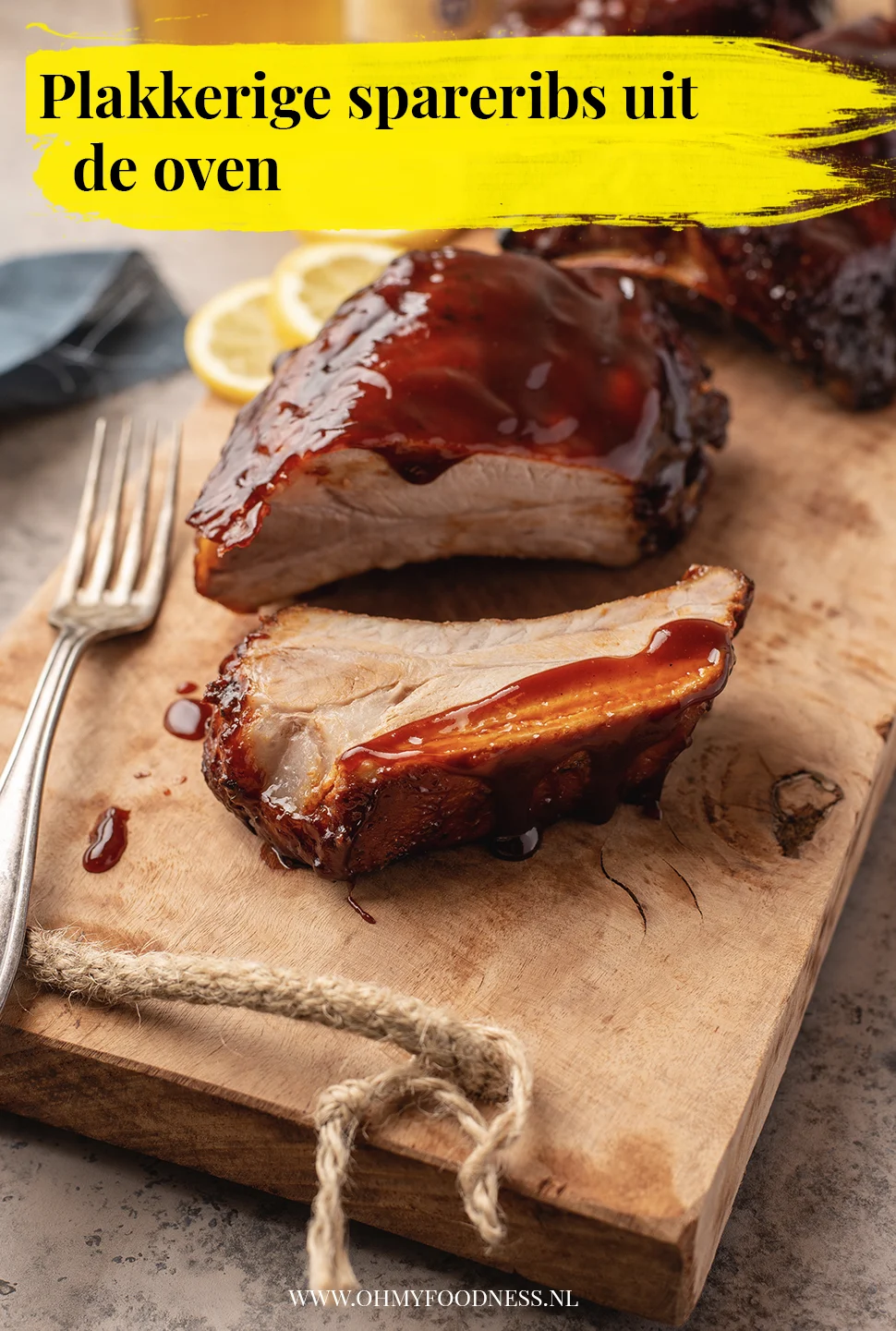 Plakkerige spareribs uit de oven