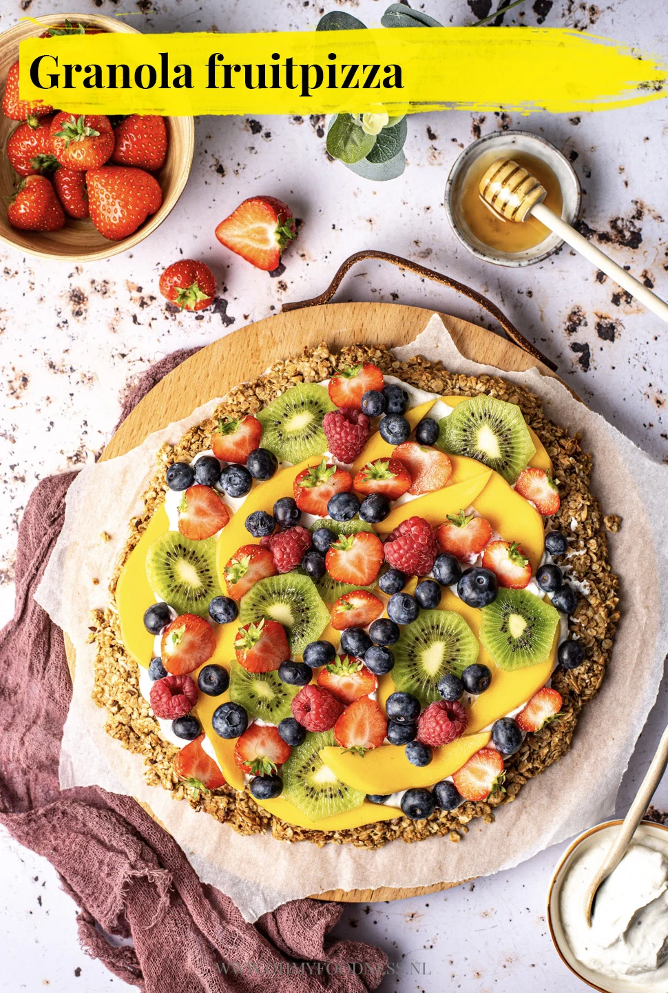 Granola fruitpizza 3 Granola fruitpizza