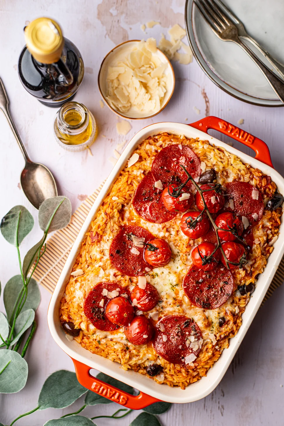 Pepperoni pizza orzo bake 1 Pepperoni pizza orzobake