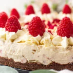 No bake witte chocoladecheesecake met frambozen