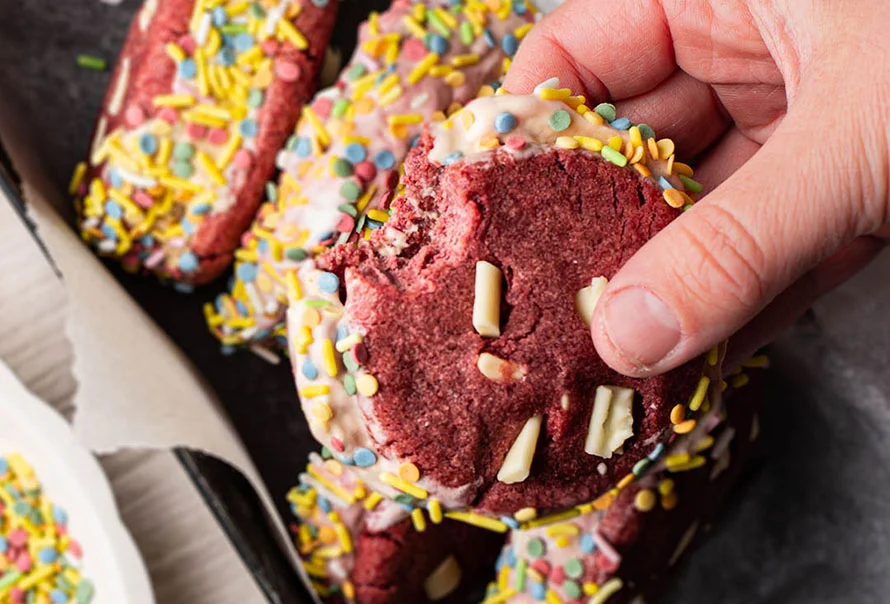 Red Velvet PaasIJSkoekjes 5 Red Velvet PaasIJSkoekjes