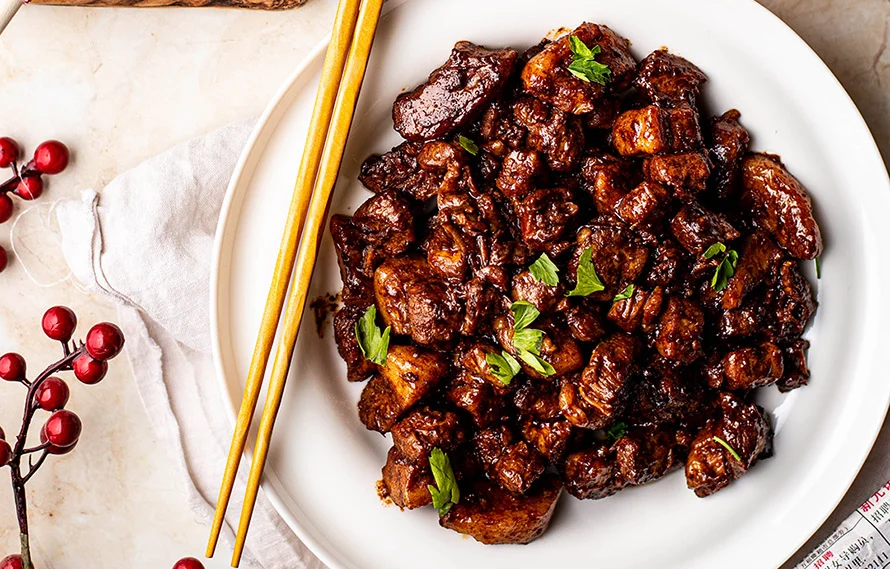 Plakkerig buikspek uit de slowcooker 4 Plakkerig buikspek uit de slowcooker
