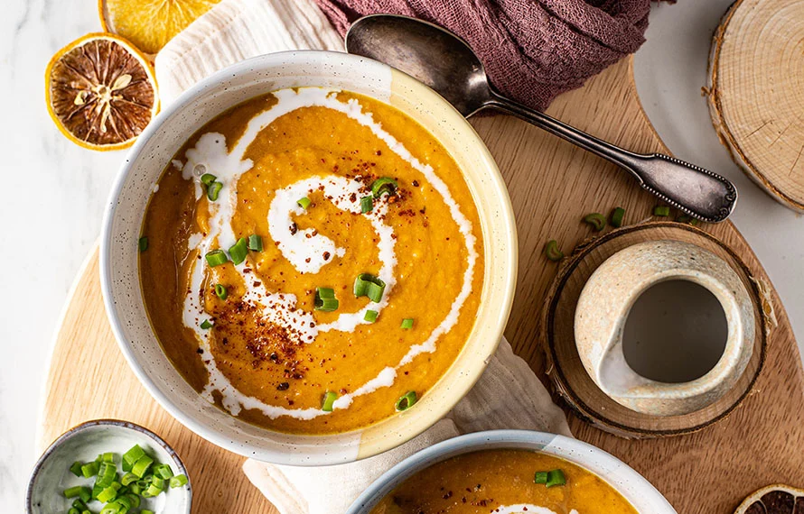 Zoete aardappel-wortelsoep met miso 2 zoete aardappel-wortelsoep met miso