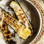 gegrilde courgette met parmezaan
