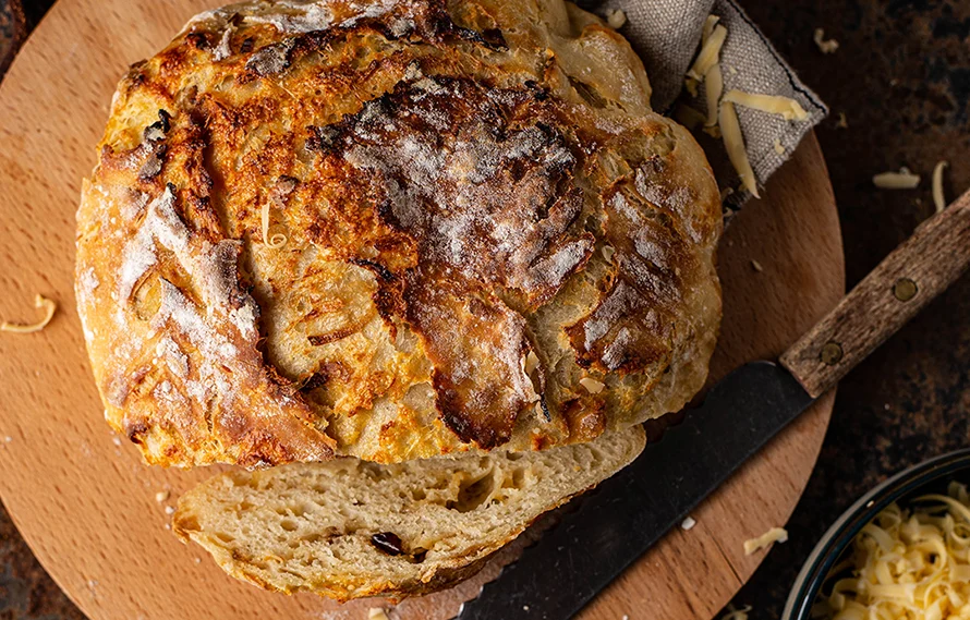 Kaas uienbrood - No knead brood 2 no knead-kaasuibrood