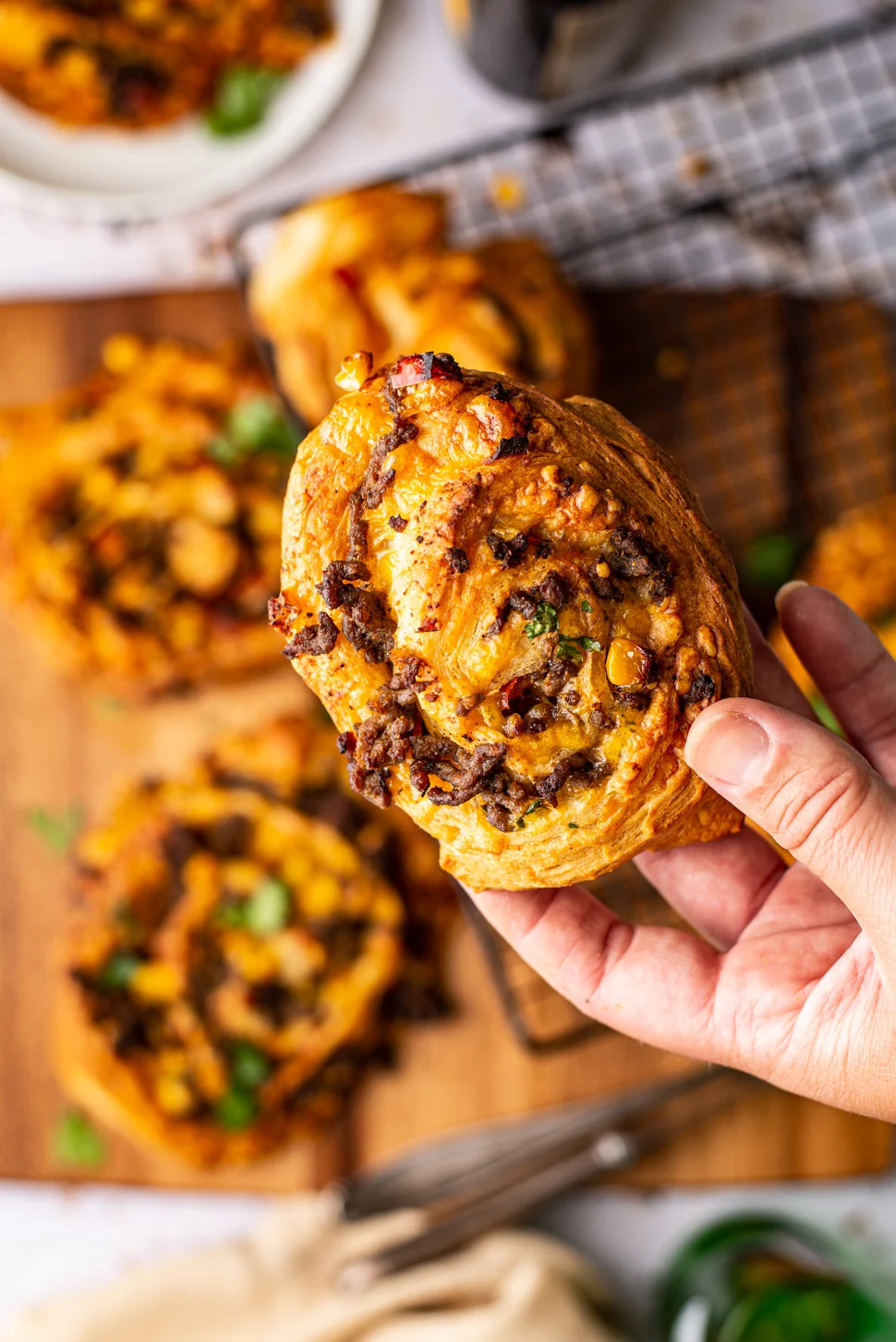 Fastfood Friday: Tacorolls van croissantdeeg 2 Tacorolls van croissantdeeg