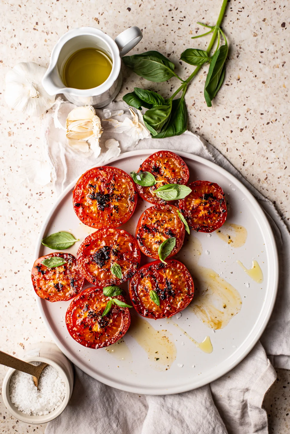 Gegrilde knoflooktomaten 1 Gegrilde knoflooktomaten
