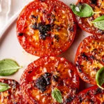 Gegrilde knoflooktomaten
