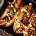 Hotdogs met zoete ui