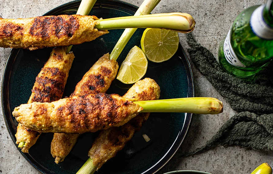 Sate Lilit (kipsaté op citroengras) 2 Sate lilit