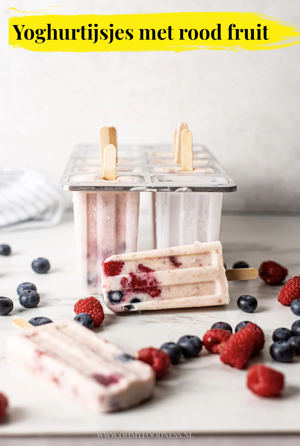 Yoghurtijsjes met rood fruit 5 Yoghurtijsjes met rood fruit
