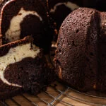 Chocoladetulband met cheesecakevulling