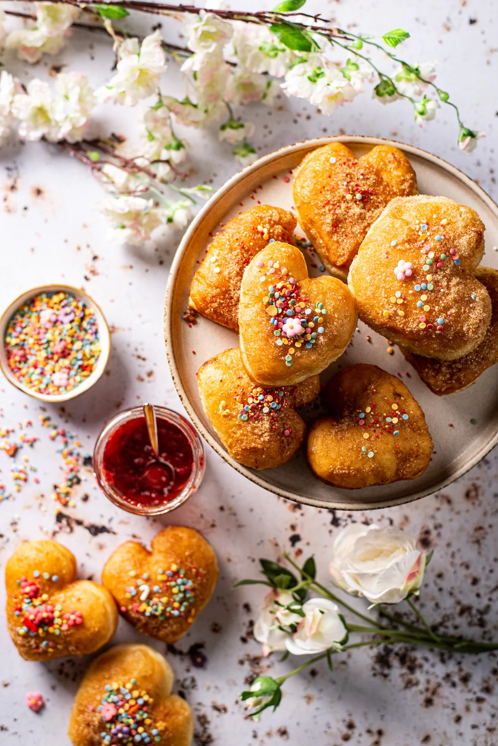 Hartjes donuts met jam voor Stichting Hartekind 1 Hartjesdonuts met jam