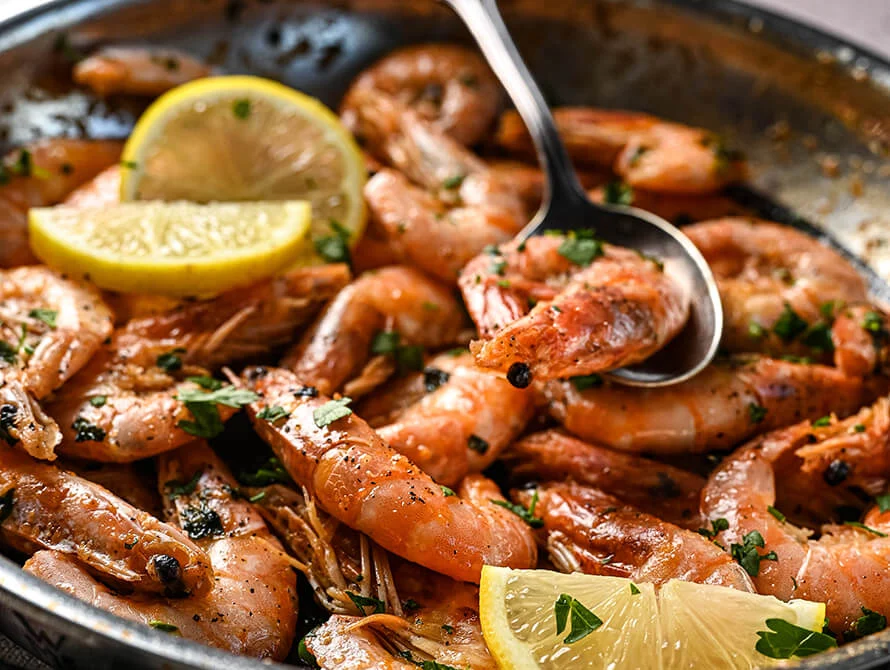 Garnalen in knoflookolie 5 garnalen in knoflookolie