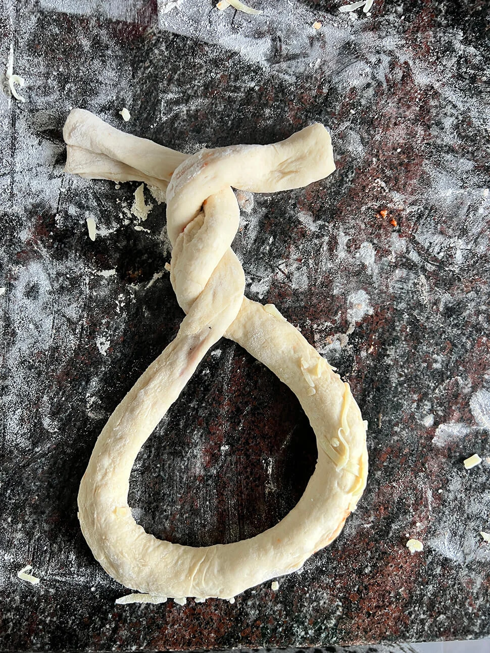 Pizza pretzels (Fastfood Friday) 4 pretzel vouwen