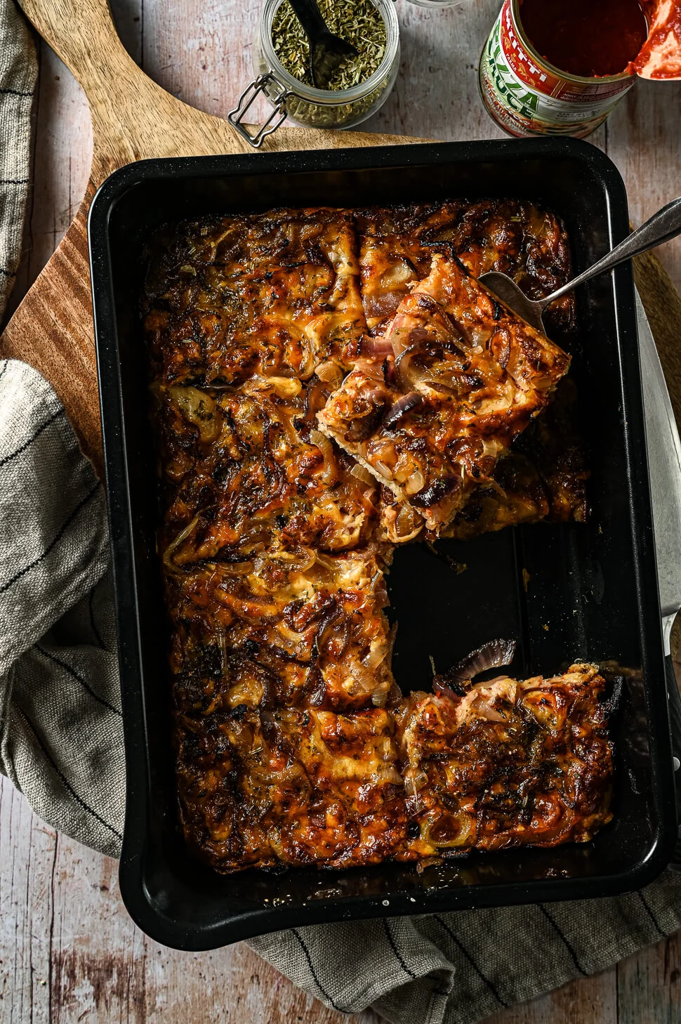 Kaas-ui pizza, Detroit Style (Fastfood Friday) 1 Detroit style pizza