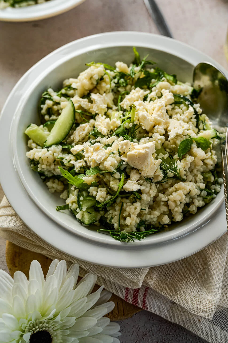 Parelcouscoussalade met rucola & komkommer 6 frisse zomersalade