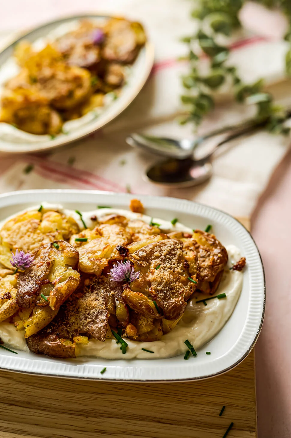 Smashed potatoes met mascarpone dip 6 krokante aardappels uit de oven