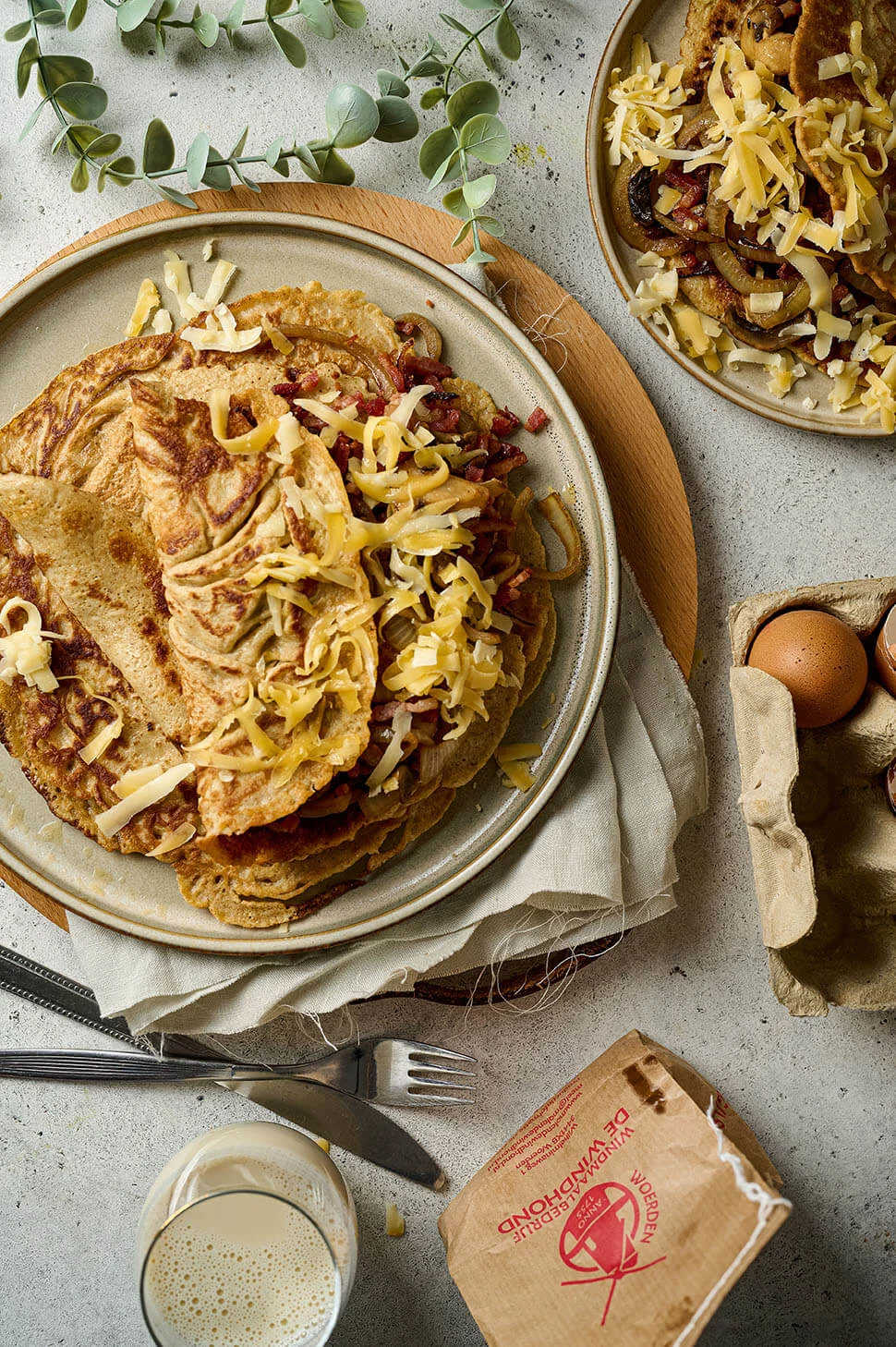 Hollandse pannenkoeken met kaas 5 gevulde pannenkoek
