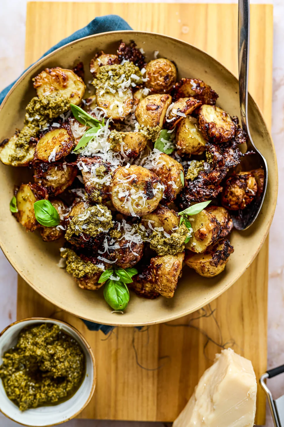 Parmezaan aardappels met pesto 2 aardappel pesto salade