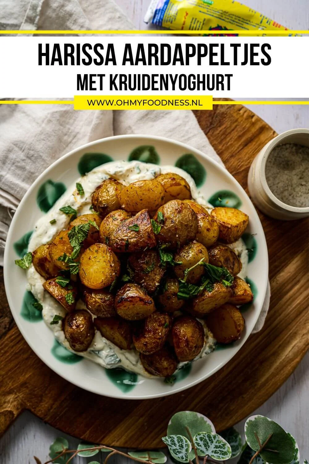 Harissa aardappeltjes met kruidenyoghurt 5 aardappels uit de oven