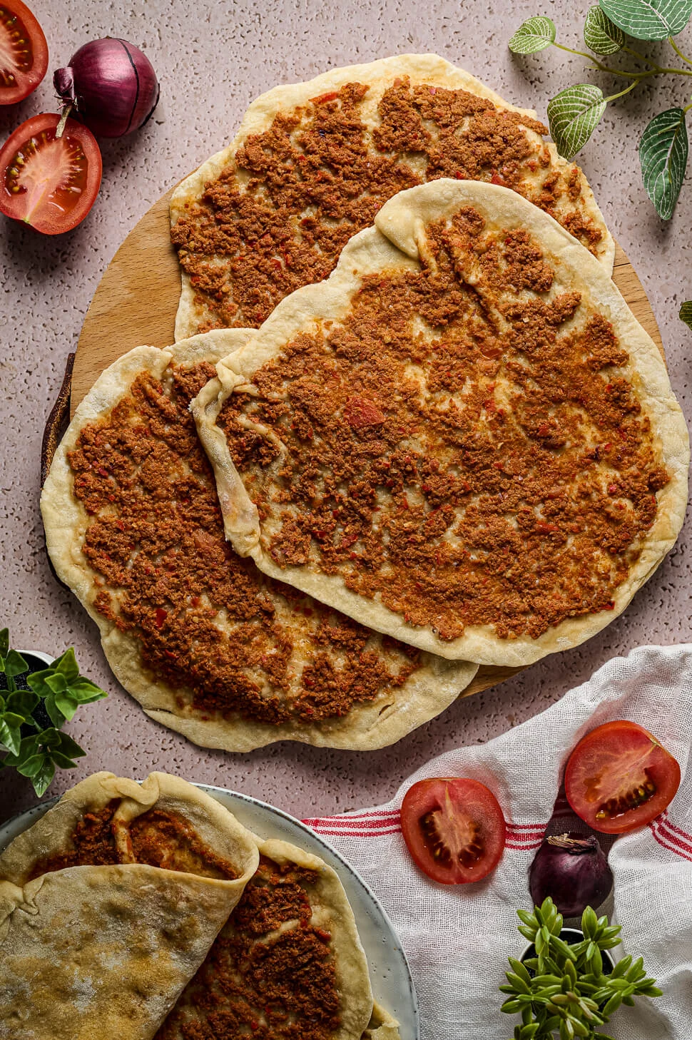 Turkse pizza maken 6 Lahmacun recept