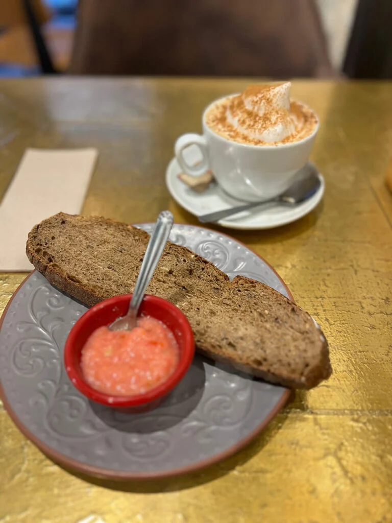 Eten in Malaga 6 Julieta coffee
