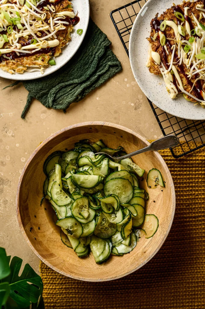 Zoetzure komkommersalade 1 zoetzure komkommersalade maken