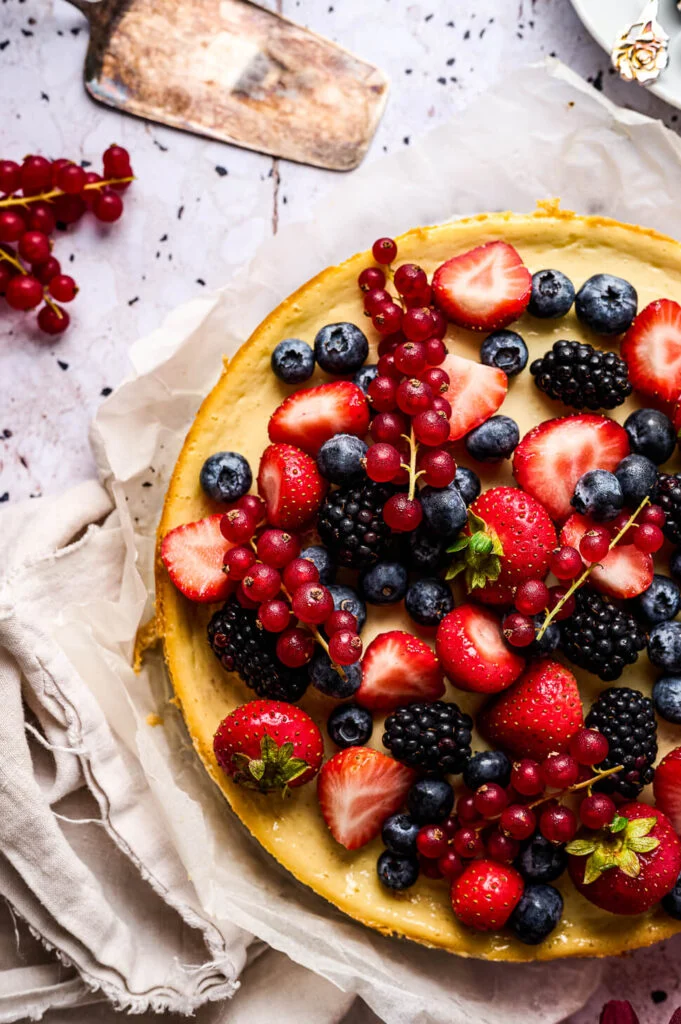 Boterkoek cheesecake met rood fruit 7 rood fruit cheesecake