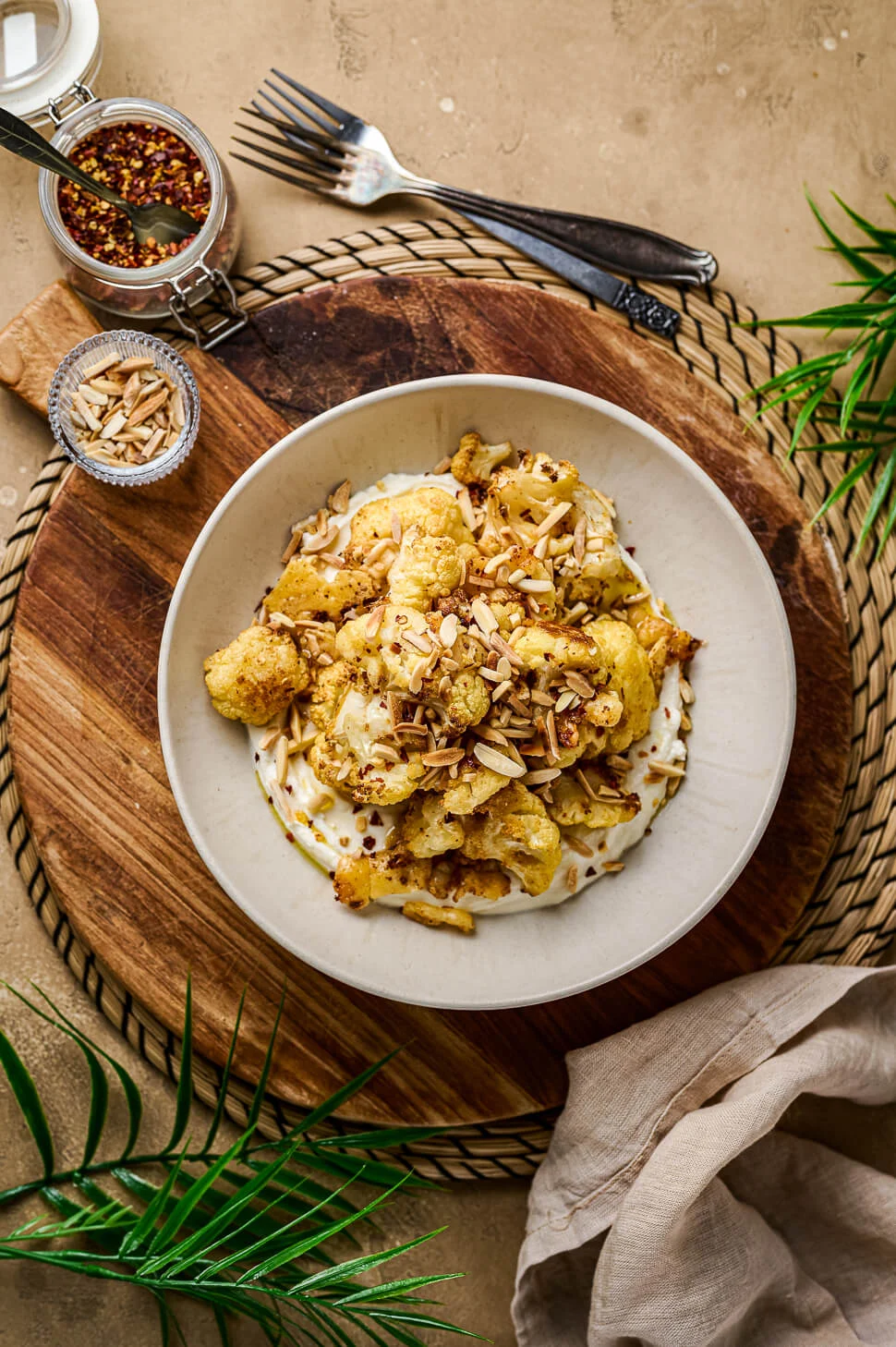 Geroosterde bloemkool met opgeklopte feta 1 Bloemkool met opgeklopte feta