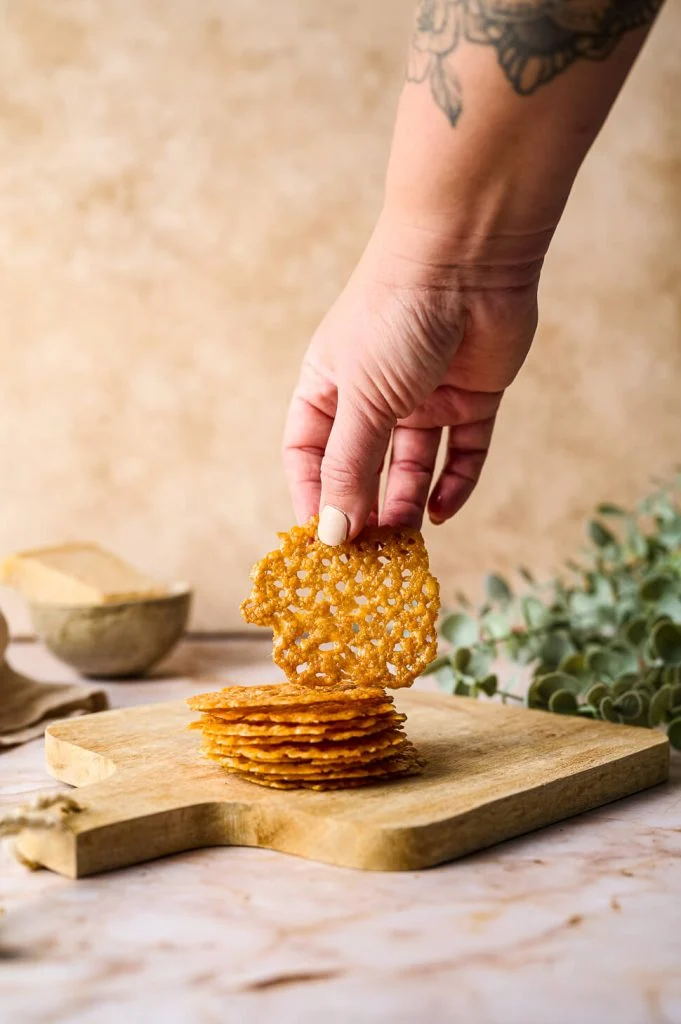 Kaaskoekjes recept van Parmezaan 2 kaaskoekjes recept