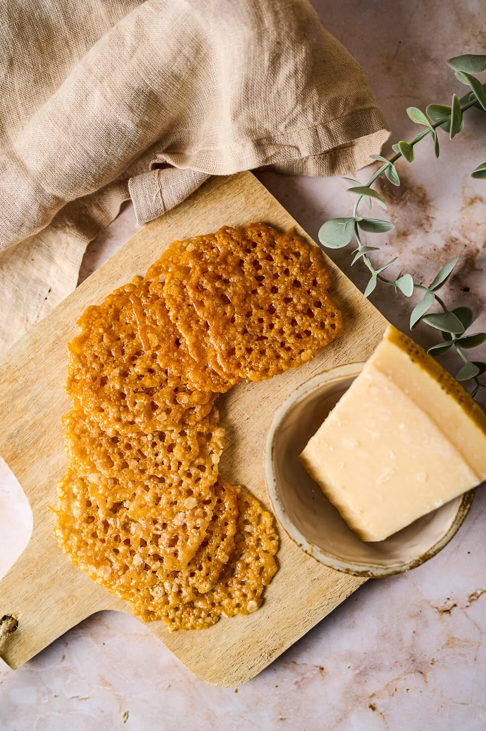 Kaaskoekjes recept van Parmezaan 4 kaaskoekjes