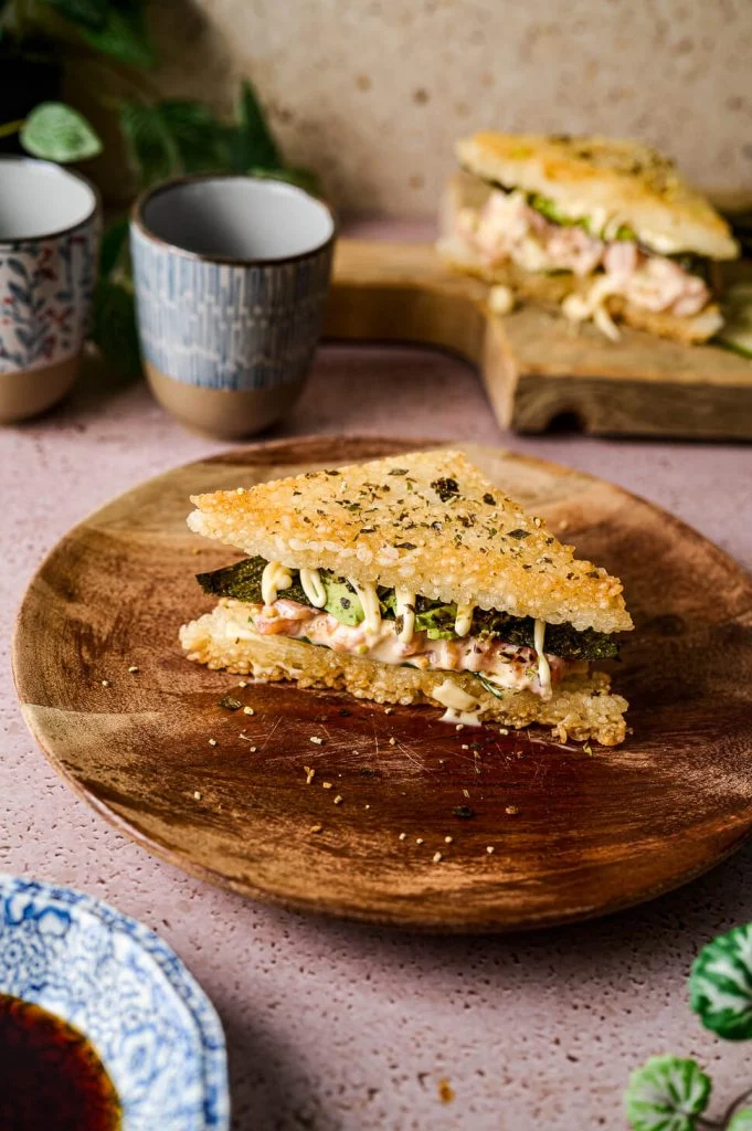 Krokante sushi sandwich 3 crispy sushi sandwich