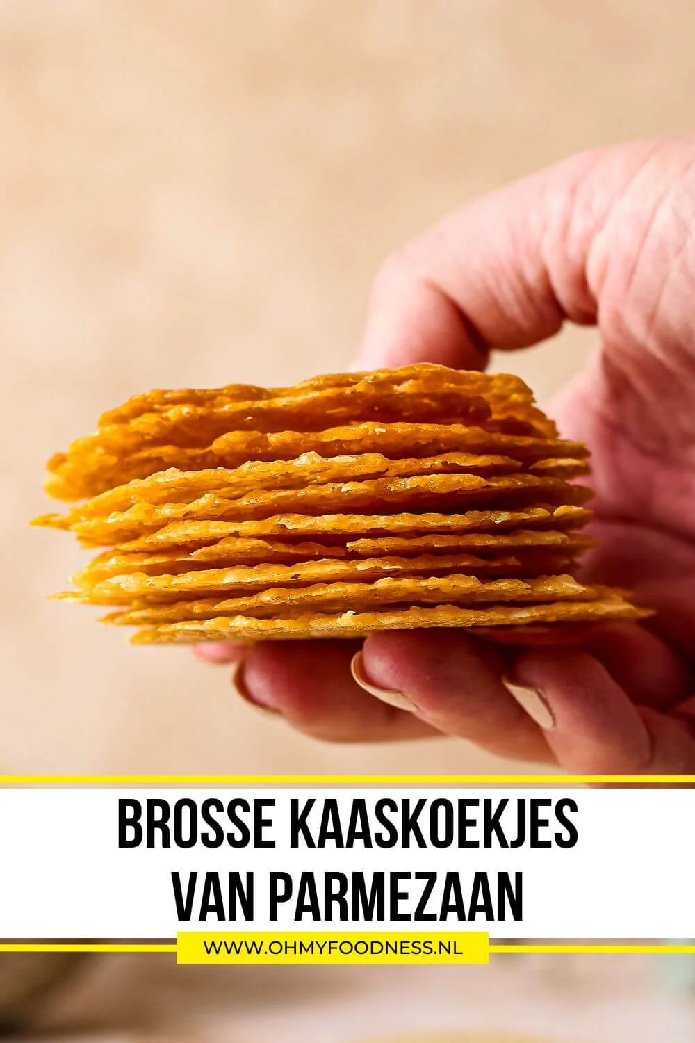 Kaaskoekjes recept van Parmezaan 5 Parmezaanse kaaskoekjes