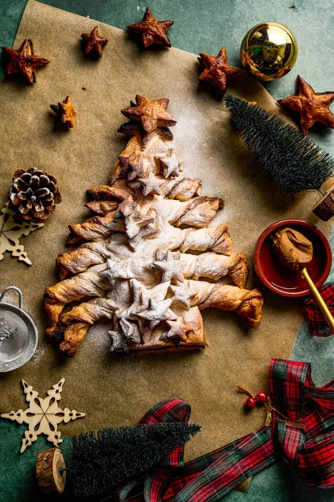 Bladerdeeg kerstboom met Speculoos 12 kerstboom van bladerdeeg maken