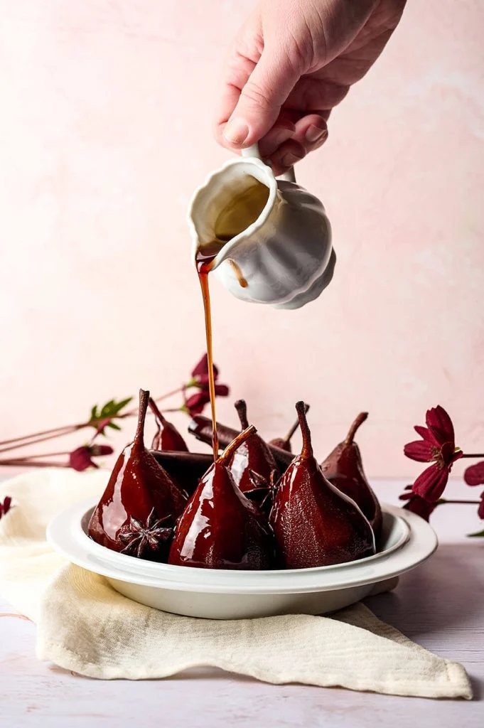Stoofpeertjes uit de slowcooker 4 stoofperen in de slowcooker