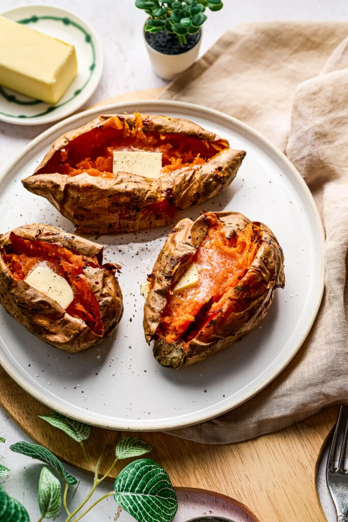 Gepofte zoete aardappel uit de Airfryer 3 gepofte zoete aardappel uit de airfryer