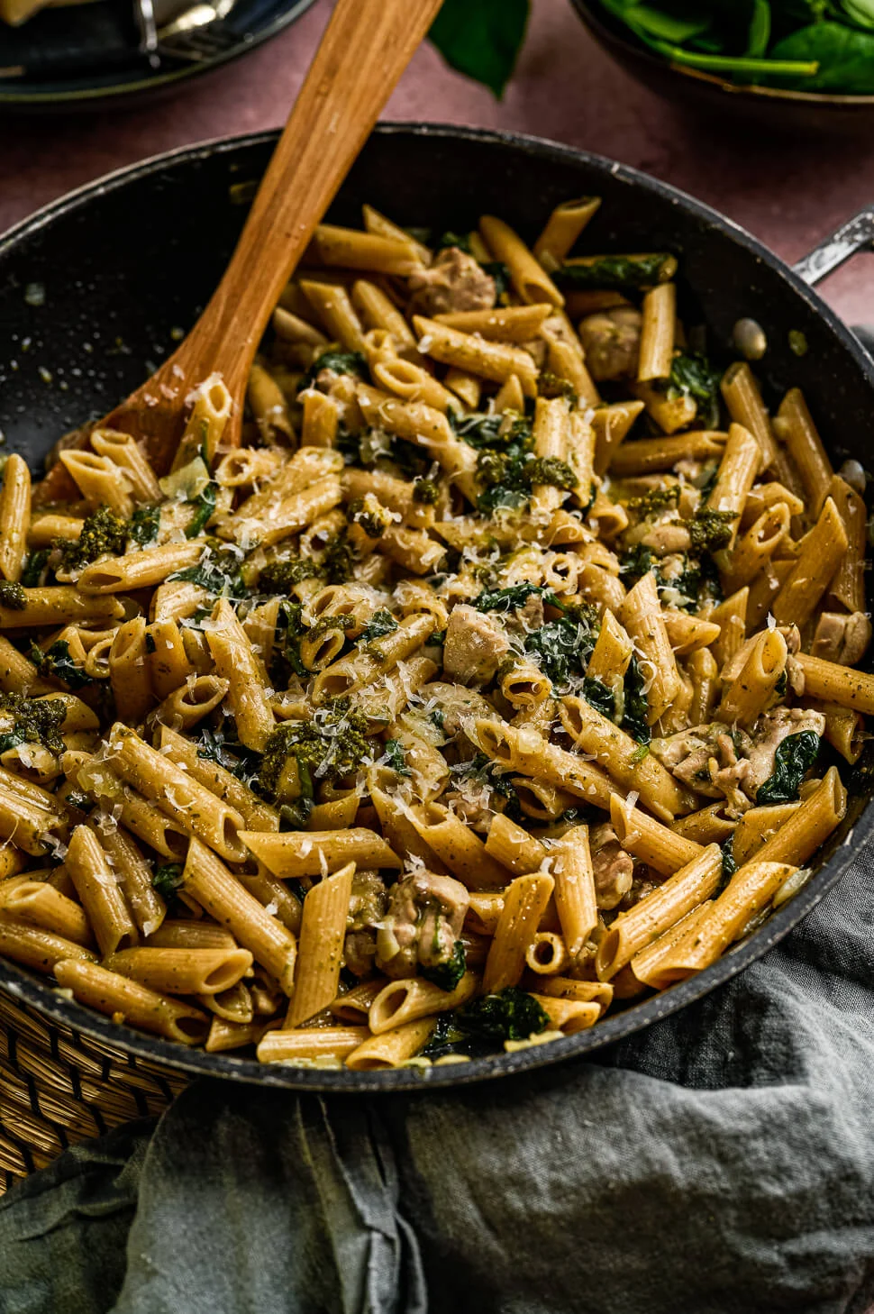 Pasta pesto met kip 4 pasta pesto recept