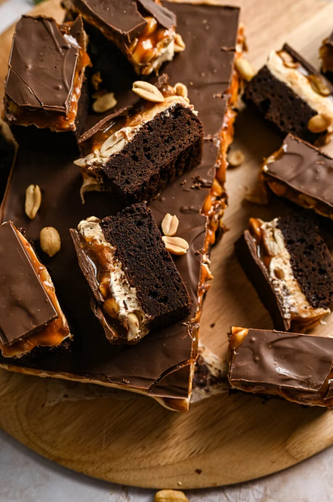 Snickers brownies 7 Snickers brownies